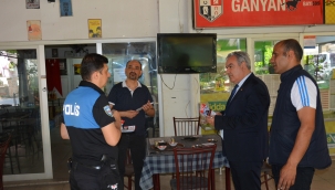 Esnafa broşür dağıtıldı