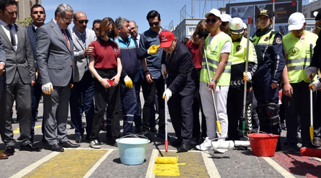  Farkındalık uygulamasına vali Karadeniz'de katıldı