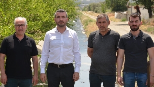 İki yıldır temizlenmeyen kanal halkın sağlığını tehdit ediyor