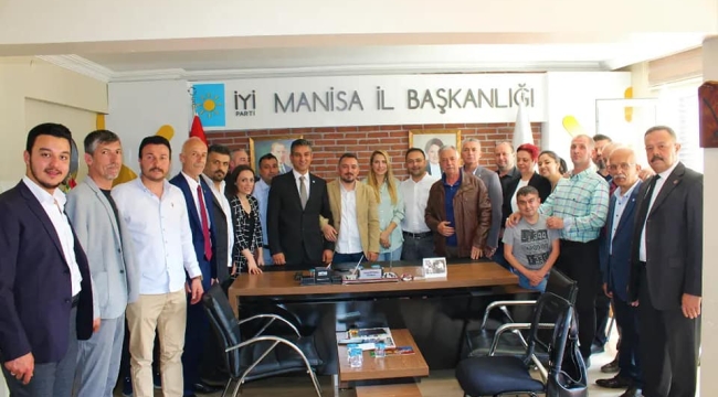 İyi partililer bayramlaştı
