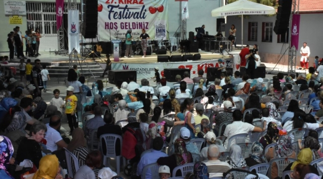 Kiraz festivali yapıldı
