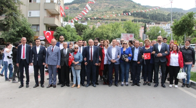 Millet ittifakından ortak bayram kutlaması