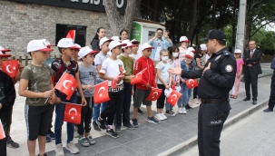 Öğrencilere "yayalar için 5 adımda güvenli trafik"eğitimi