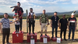 Şampıyon trapcılar ödüllerini aldı