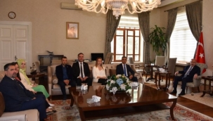 Vali Karadeniz eczacıların eczacılık gününü kutladı