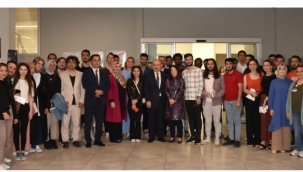 Vali Karadeniz,huzurevi,gazi ailelerini ziyaret etti