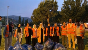 AKP kadın yöneticiler çevre temizliğine katıldı