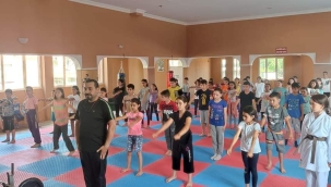 Alaşehir belediyesinin açtığı karate kursu başladı