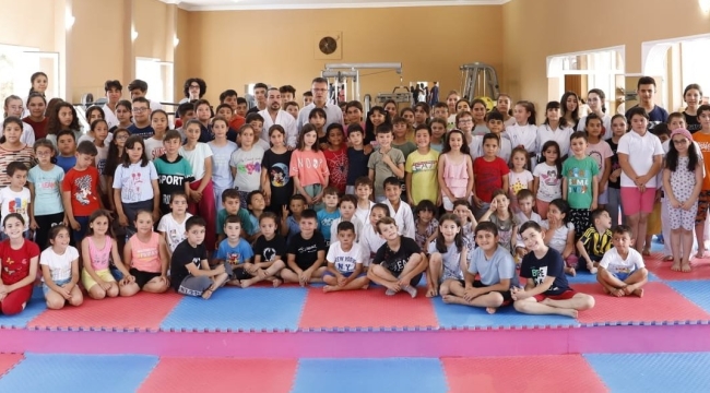 Alaşehir'de çocuklar karate kursuna koştu