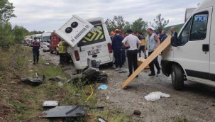 Balıkesir'de trafik kazası 7 kişi yaşamını yitirdi