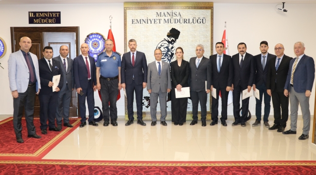 Başarılı personele ödül