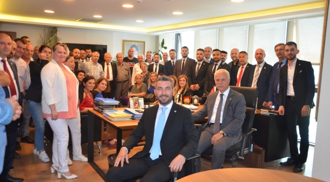 Başkan Akan,70 kişiyle Ankara gitti