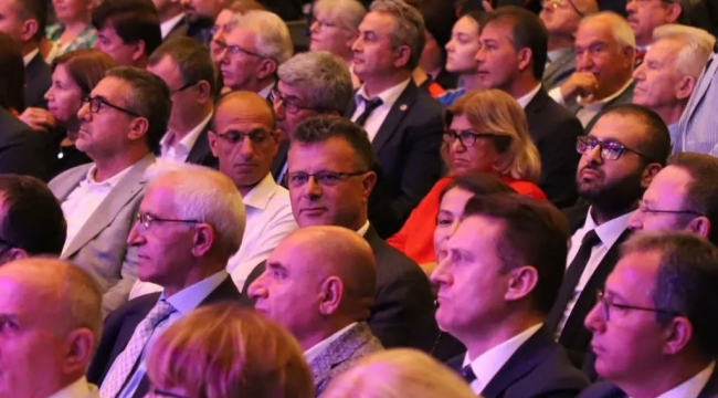 Başkan Öküzcüoğlu, demokrasi şenliğinde