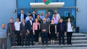 Demokrat parti yöneticileri baroyu ziyaret etti.