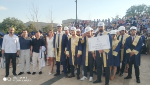 Genç inşaat mühendisleri diplomalarını aldı