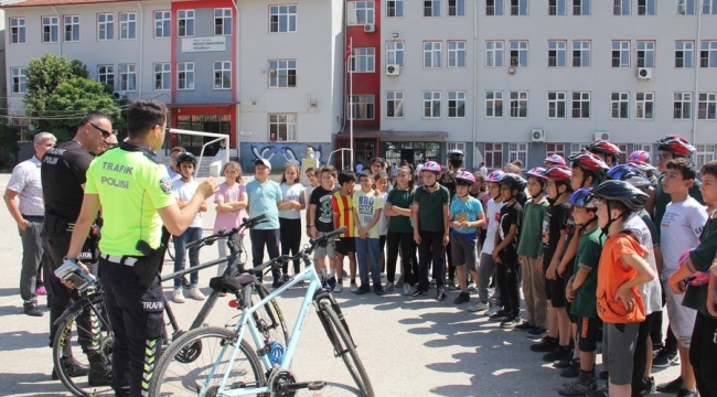 Güvenli bisiklet kullanımı eğitimi
