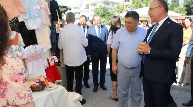 Halk eğitim sergisi açıldı