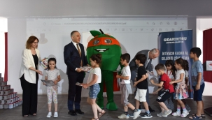 Öğrenciler 11.500 adet gıdanı koru kitabı dağıtıldı