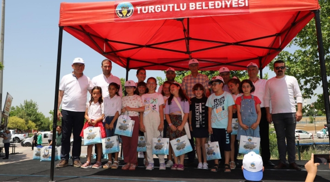 Okullar arası tasarım yarışmasının ödülleri sahiplerini buldu.,