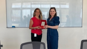 TSO'dan eğitime katkı sağlayan Tırsana plaket