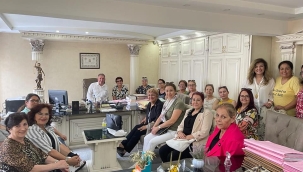 Yanlız bırakmadılar