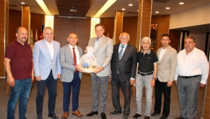 Ziyarette borsanın sorunları masaya yatırıldı