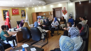 AKP'den 'Kadın emeği Türkiye'nin İstikbali' çalışması