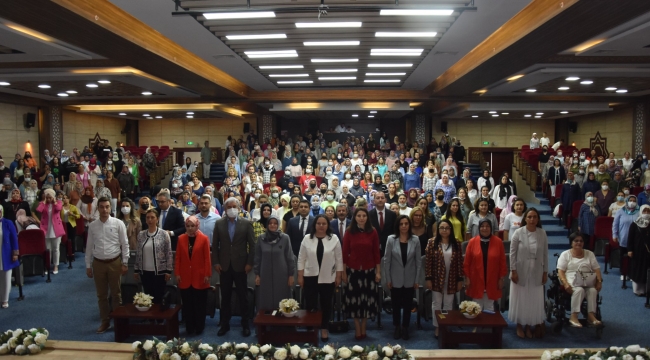 AKP'den kadın emeği Türkiye'nin istikbali toplantısı