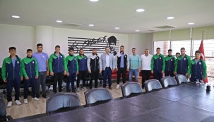 Başkan Dutlulu,pehlivanlardan başpehlivanlğı istedi