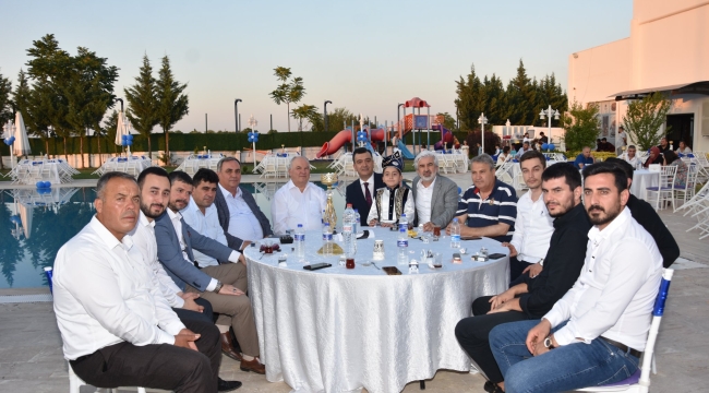 Başkan Hızlı,partilileri mutlu günlerinde yanlız bırakmadı