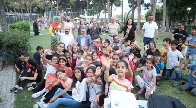 CHP'liler çocuklara bayram sevimci yaşattı