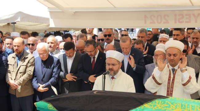 Cumhurbaşkanı Akhisar'da cenazeye katıldı