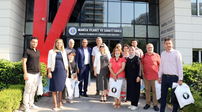 GP'liler Manisa ticaret ve sanayi odasınını ziyaret etti
