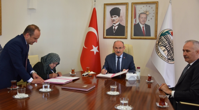 Hayırseverden okul yapımı