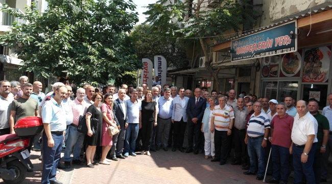Turgutlu'da çoşkulu bayram kutlaması