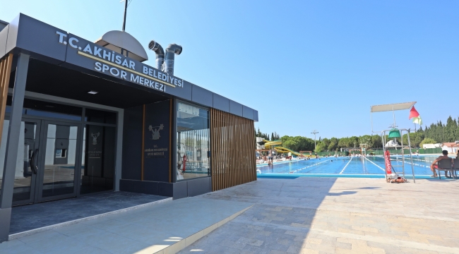 Akhisar spor salonu açıldı