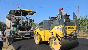 Akhisar belediyesinin safaltlama çalışması süryor
