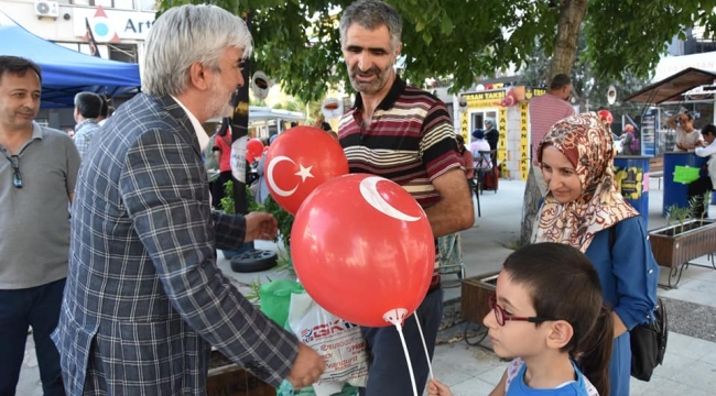 AKP geçen hafta 11 ilçe,50 mahalleyi ziyaret etti