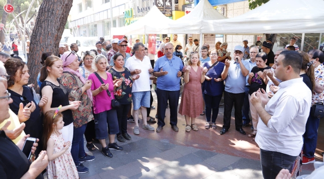 Alaşehir'de CHP'nın aşura hayrı ağızları tatlandırdı