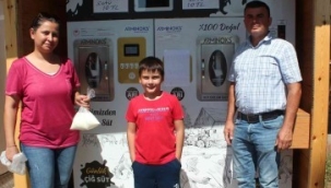  Alaşehir'de sütmatikten süt satışı başladı 