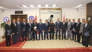 Başarılı personel ödüllendirildi