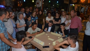 Başkan Akan,'tüccar 19 liradan üzüm alıyor'