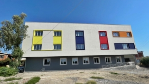 Belediye'nin kreş,sağlık ocağı ve semt pazarı yatırımları sürüyor