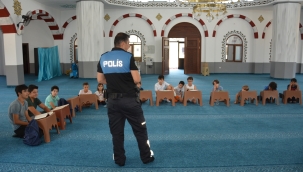 Camide öğrenciler trafik ve internet eğitimi