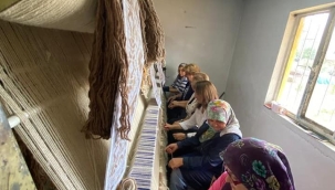 CHP'li kadınlar kadınlarla halı dokudu