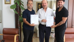 Emlak danışmanları belgelerini aldı