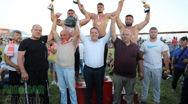 Gümüşalan, Balaban'ı yenerek başpehlivan oldu