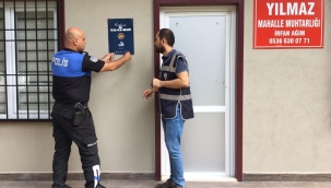 Kadına el kalkmaz afiş dağıtımı