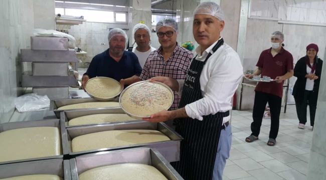 Soma helvası iki asırdır geleneksel yöntemlerle üretiliyor. 