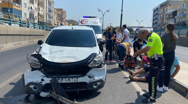 Turgutlu'da iki ayrı trafik kazasında 11 kişi yaralandı